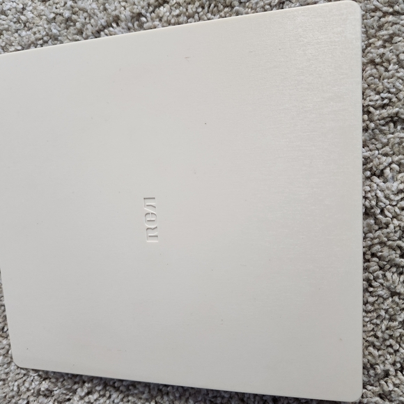 RCA Indoor Flat HDTV Antenna | 40 Mile Range | 8K & 4K Compatible - Picture 4 of 4